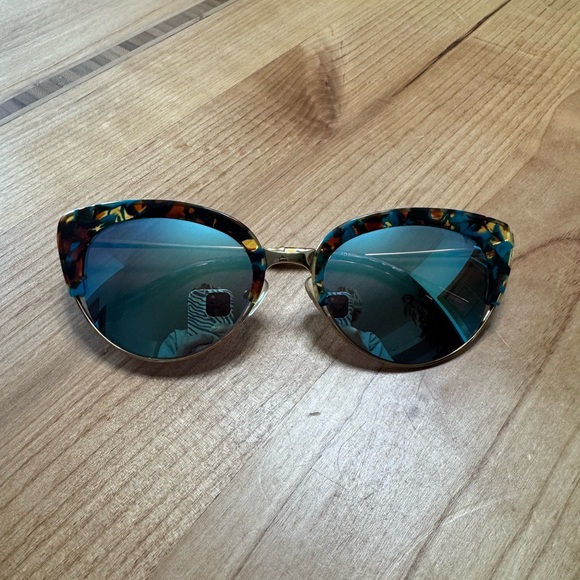 KREWE Tortoise Shell Sunglasses with Blue Lenses - Picture 1 of 3